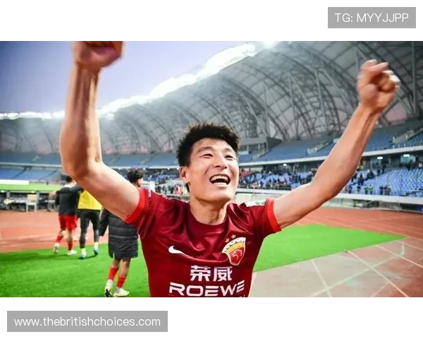 张琳芃豪夺11冠！创中超夺冠纪录，7连冠+3连冠，武磊“躺冠”